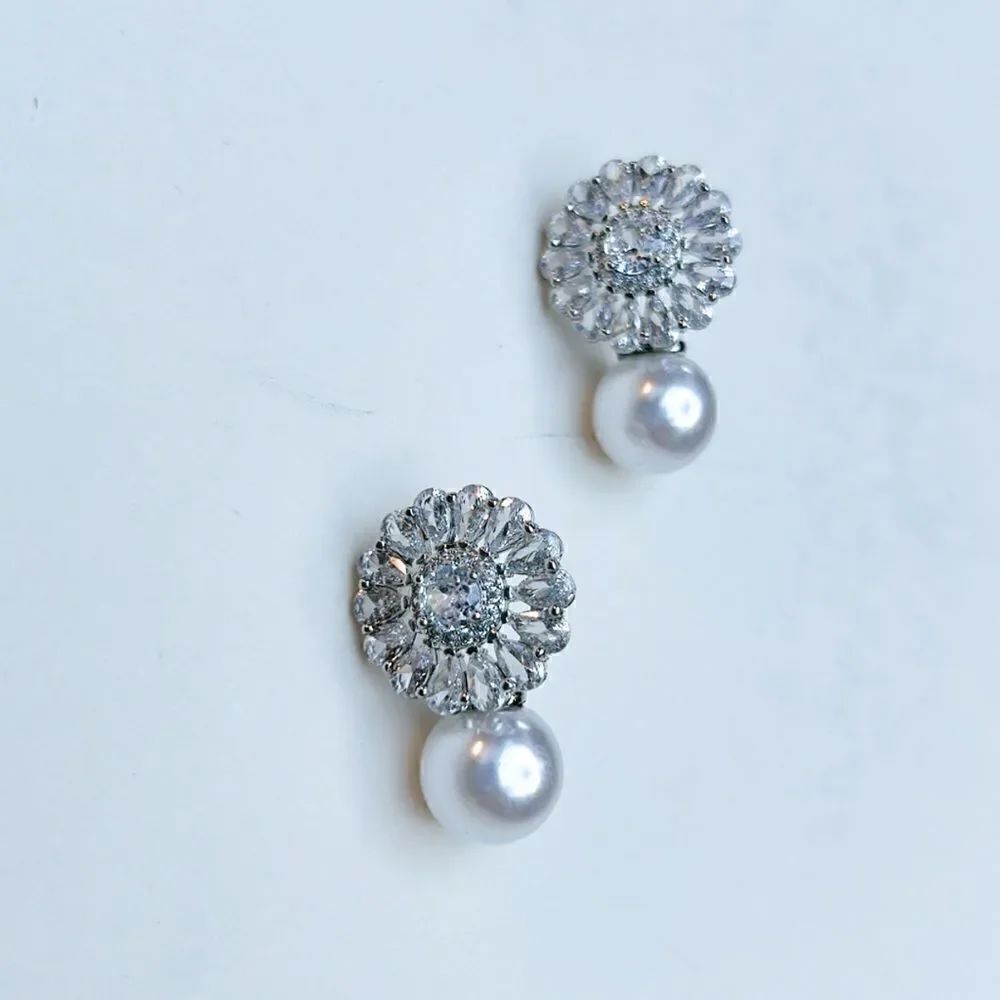 flower statement earrings H20 - Picture 4 of 5